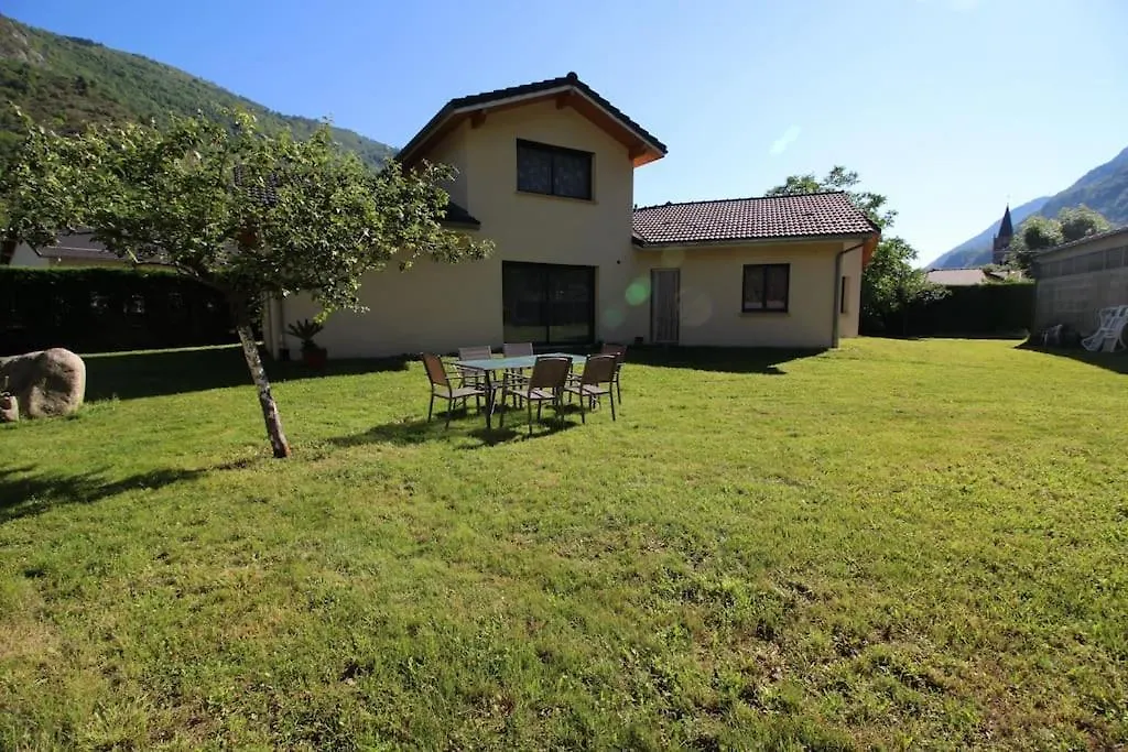 Holiday home Grande Villa Contemporaine Proche Randonnee Et Ski Val-de-Sos